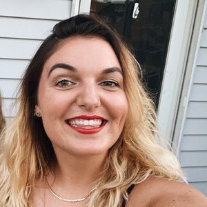 Meet your Posher, Abigail